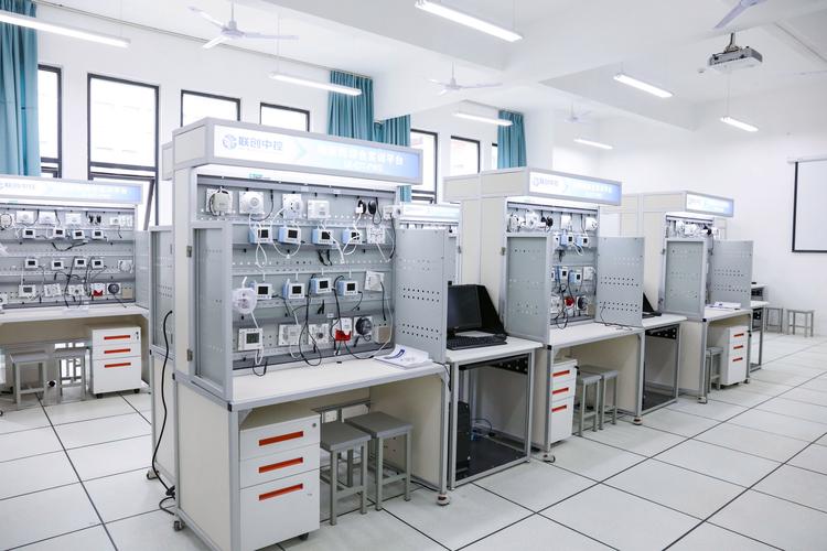 高校電子信息工程實驗室建設與電子產品研發